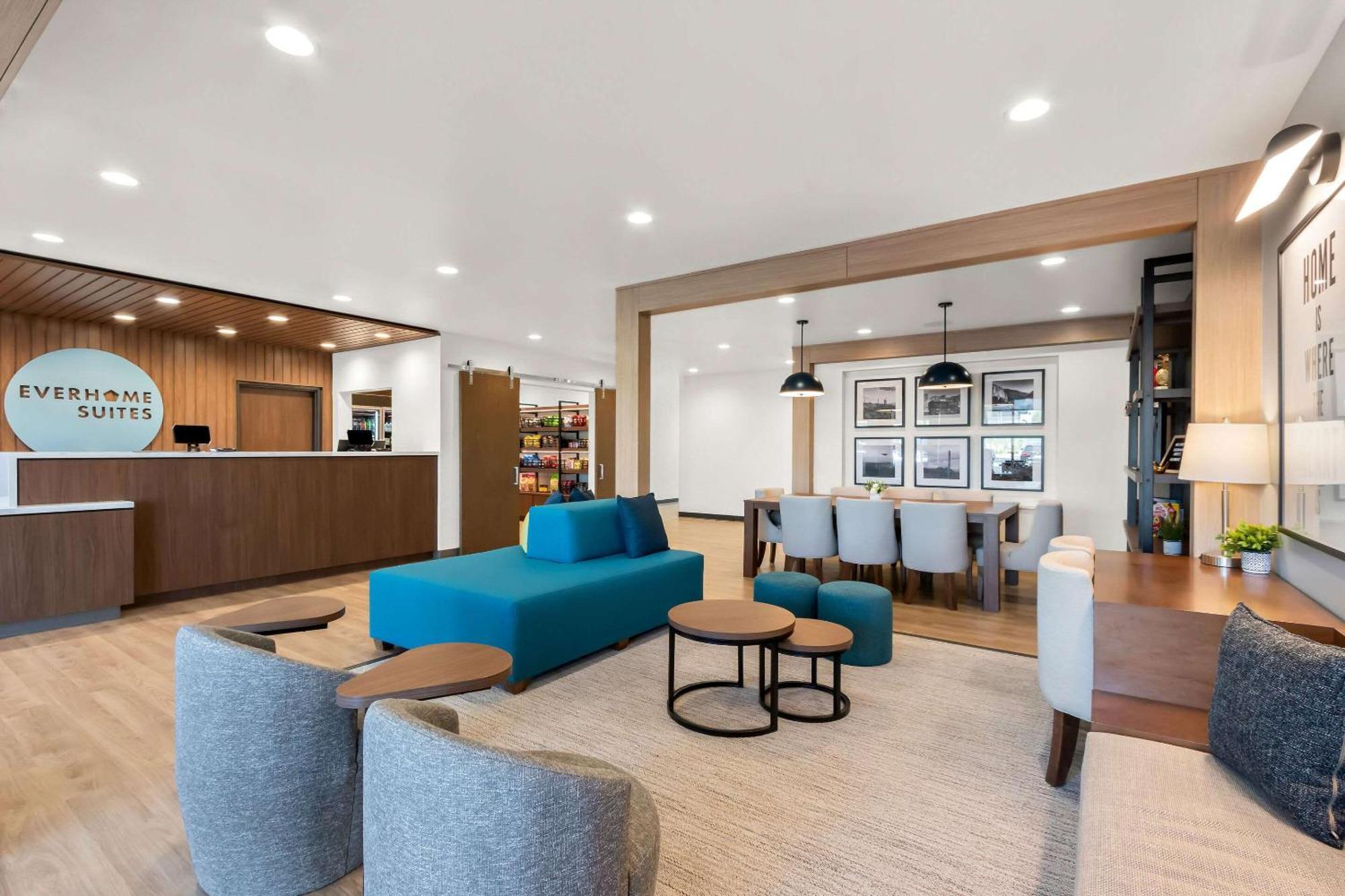 Everhome Suites Glendale Sports Entertainment District Экстерьер фото