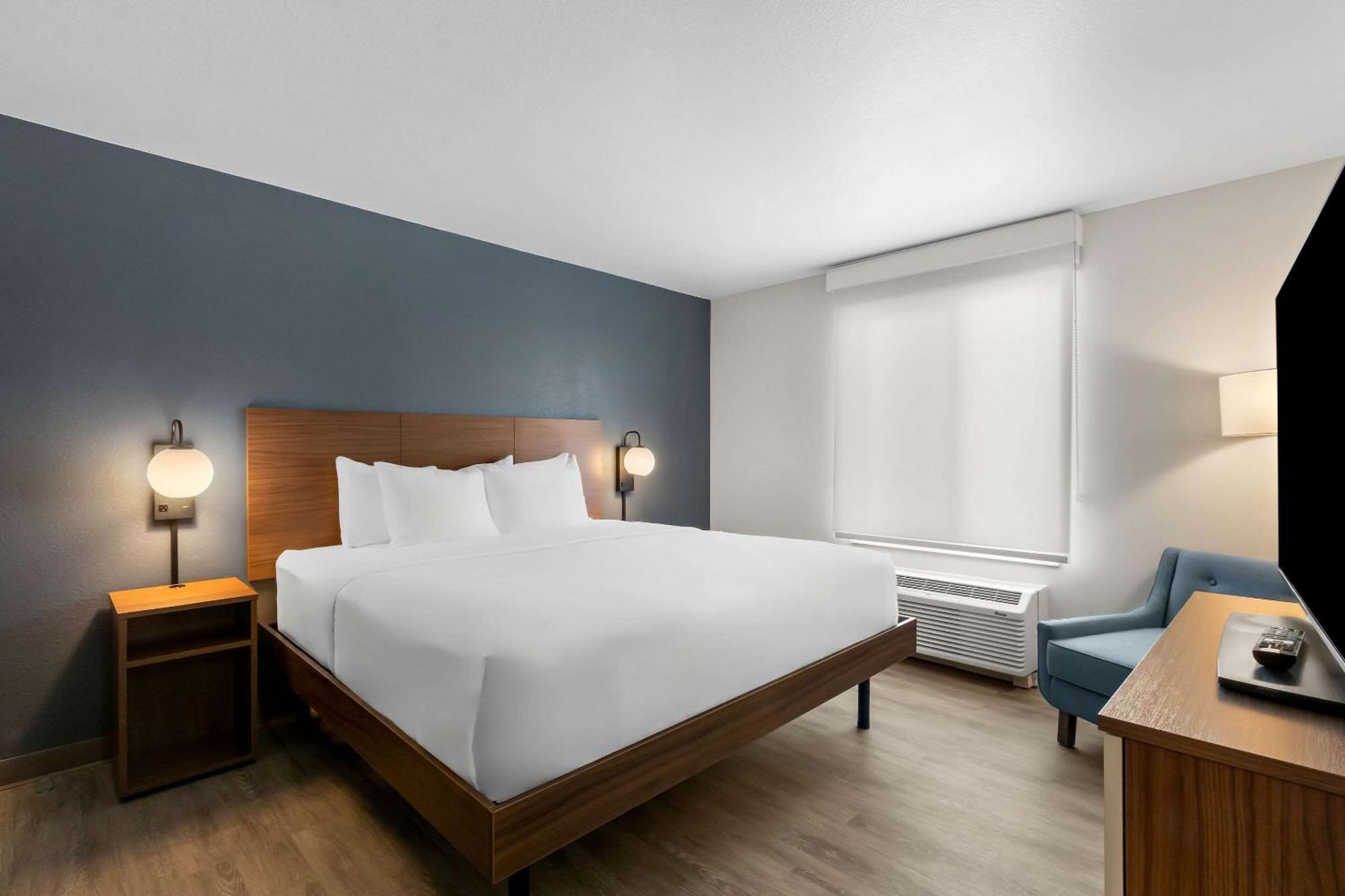 Everhome Suites Glendale Sports Entertainment District Экстерьер фото